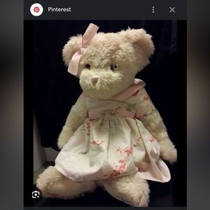 In search of! Not selling! Russ Berrie Bear